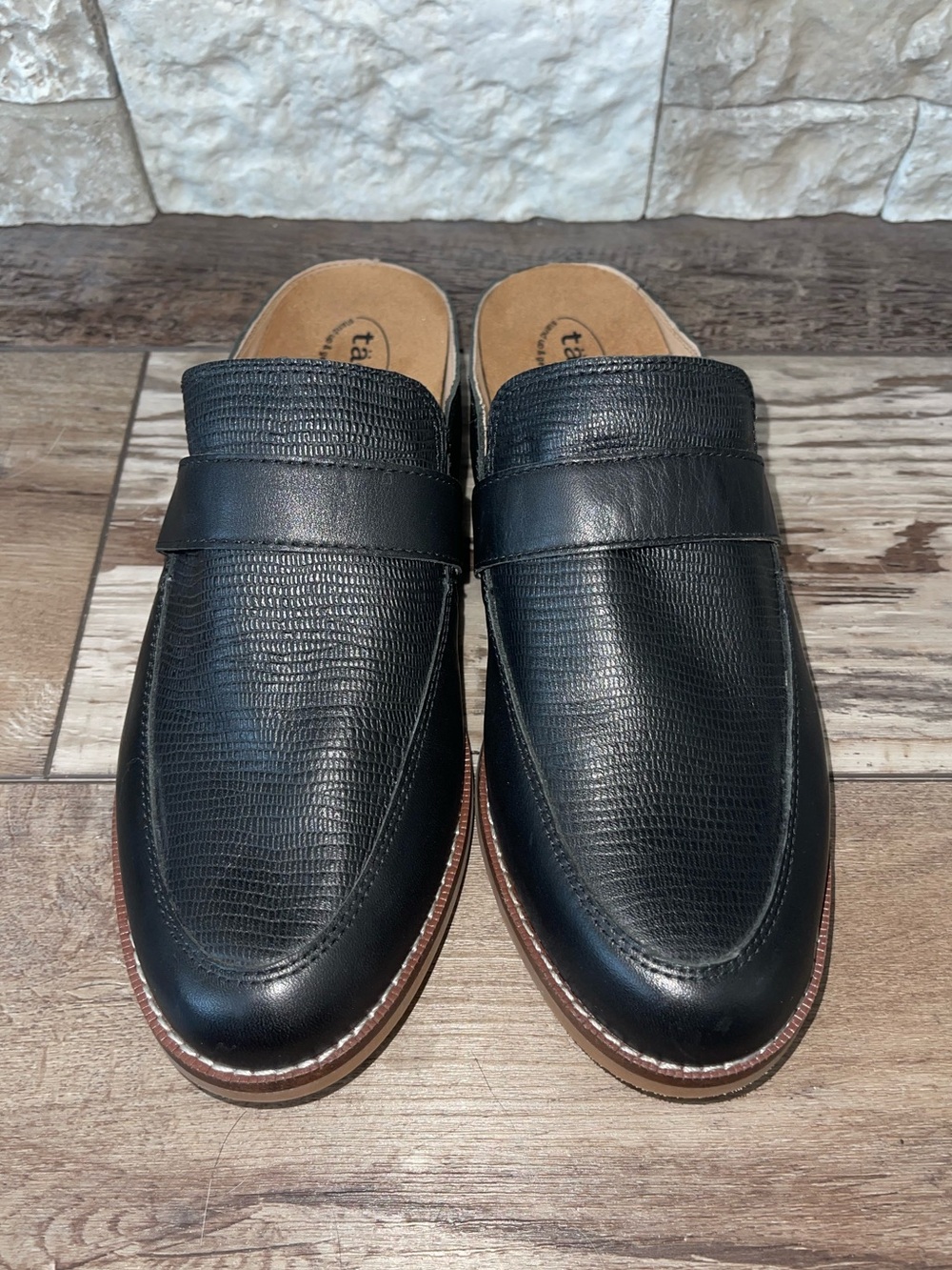 Taos Royal Mule Slip on Black snake embossed leather womens size 10